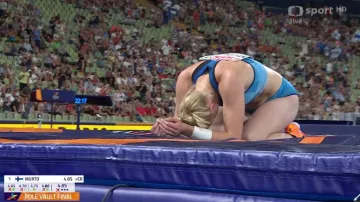 Dramatické vyvrcholení finále tyčkařek