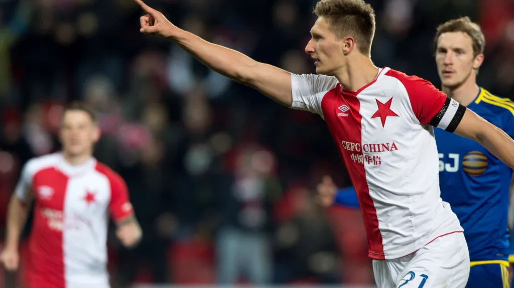 Milan Škoda slaví jednu ze svých tref do sítě Jihlavy