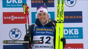 Medailový ceremoniál s Terezou Voborníkovou po masáku žen v Oslu