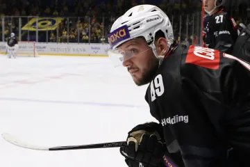 Útočník Chomutova Cole Coskey