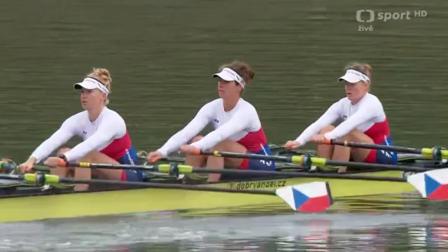 Opravná jízda s českou párovou čtyřkou žen