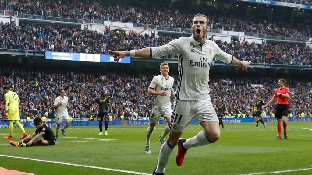 Gareth Bale se raduje z gólu do sítě Espaňolu