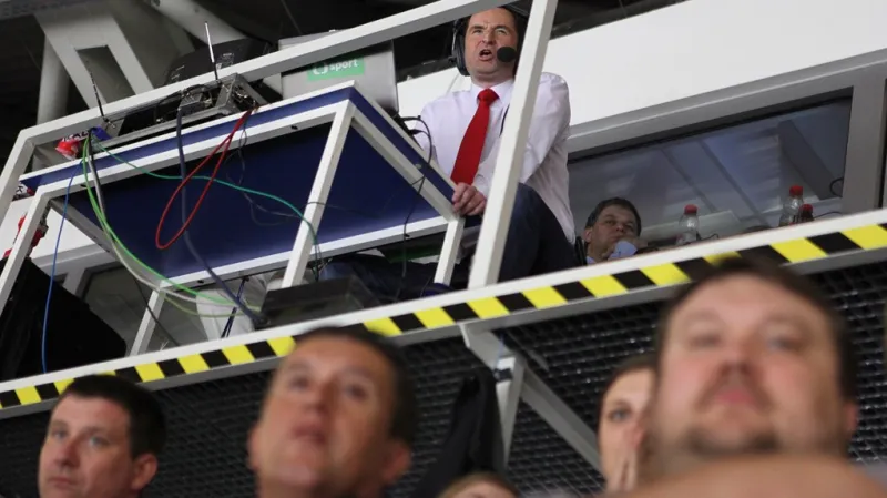 Komentování v přímém přenosu